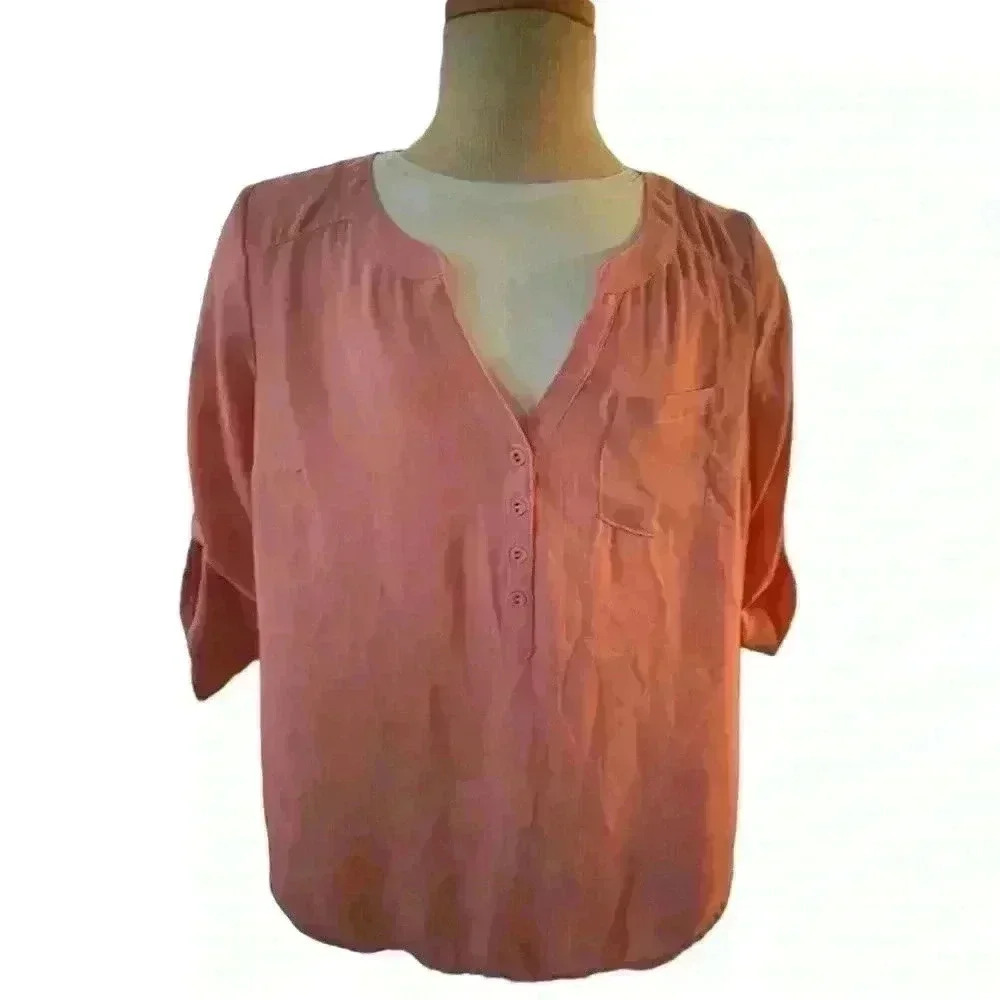 Torrid Pink Women's Top Size 00 V Neck 3/4 Roll Tab Sleeve Blouse Wt49